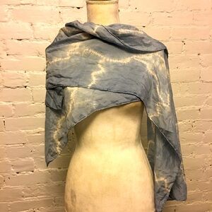 Eileen Fisher silk tie dye scarf blue and cream rectangle